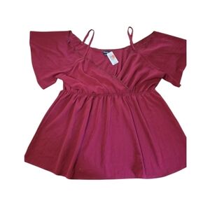 Burgundy lace-trimmed cold shoulder top, NWT - Torrid Size 4
